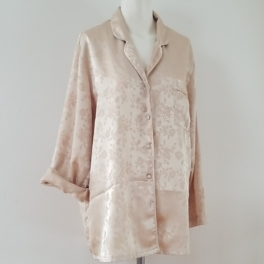Victoria's Secret Pink Label Satiny Cream PJ Top. - Picture 4 of 14